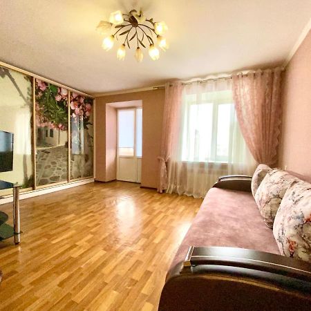 Apartpoltava Центр Полтави, Простора Та Зручна Квартира Біля Пует, 2-Окремі Кімнати, Звітна Документація Для Відрядження 外观 照片