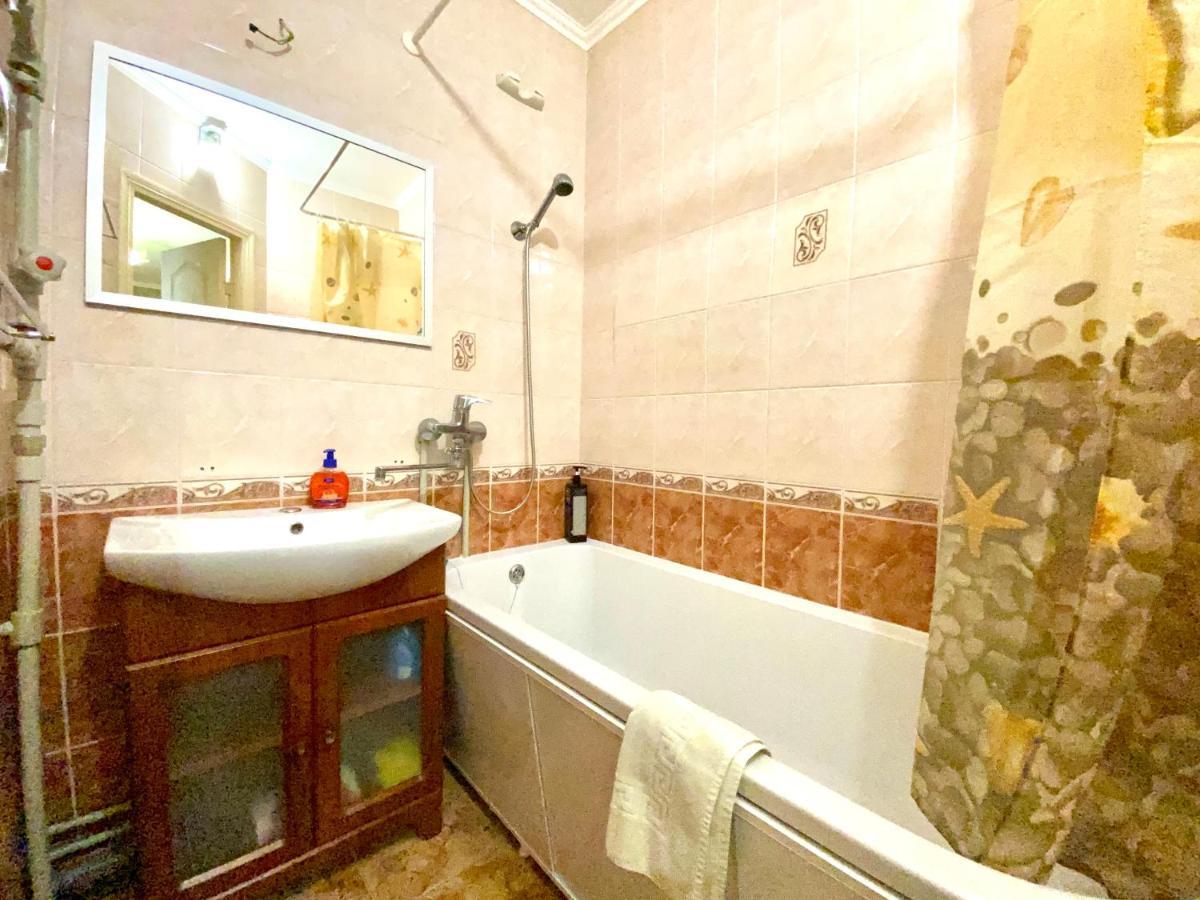Apartpoltava Центр Полтави, Простора Та Зручна Квартира Біля Пует, 2-Окремі Кімнати, Звітна Документація Для Відрядження 外观 照片